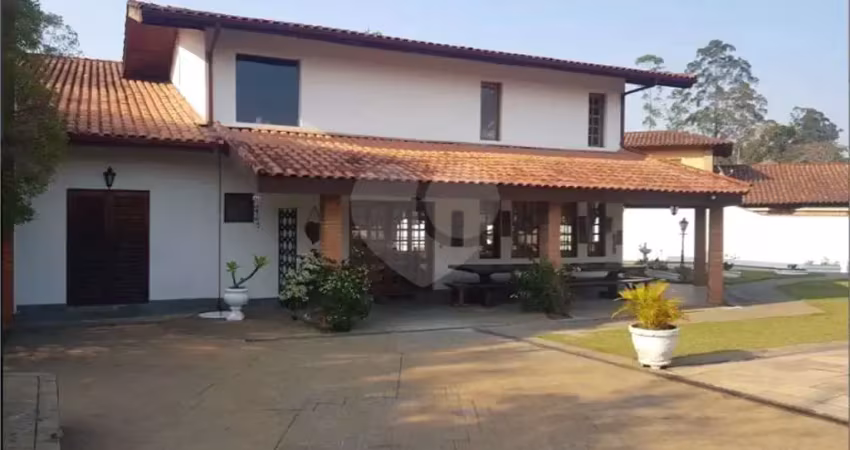 Casa em condomínio fechado com 4 quartos para alugar na Avenida José Giorgi, 2434, Granja Viana II, Cotia