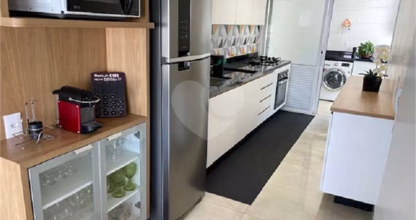 Apartamento com 3 quartos à venda na Rua Fábia, 31, Vila Romana, São Paulo