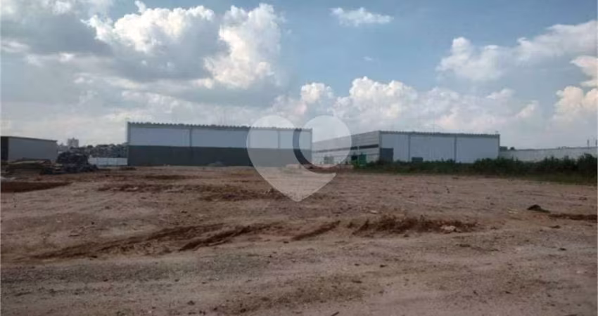 Terreno comercial para alugar na Avenida dos Estados, 1, Parque Jaçatuba, Santo André