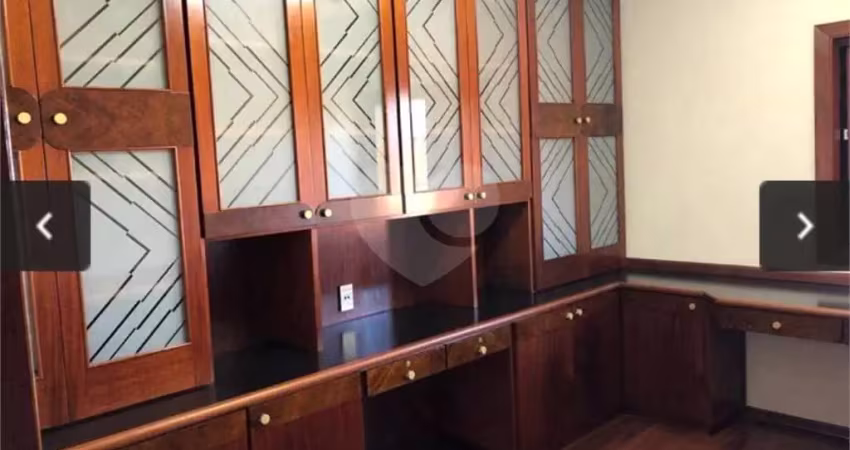 Casa com 4 quartos à venda na Rua Bruno Gaspari, 165, Jardim das Samambaias, Jundiaí