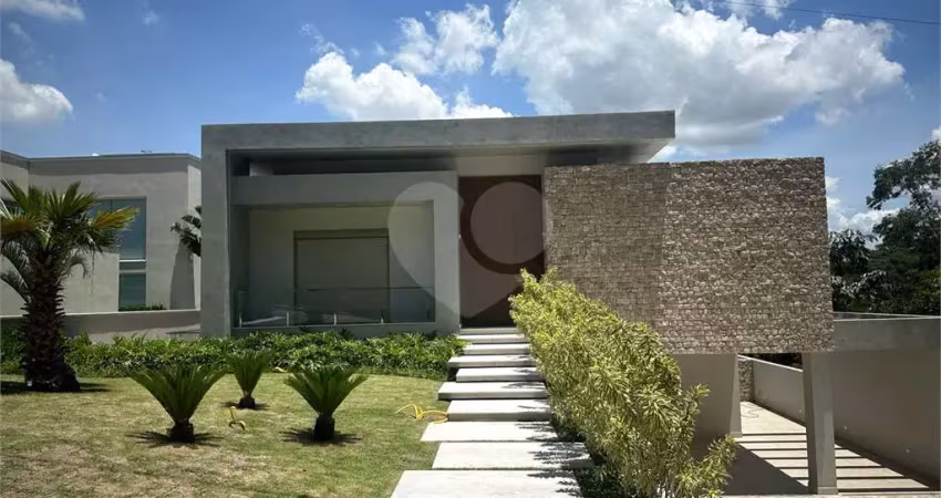 Casa em condomínio fechado com 4 quartos à venda na Estrada dos Índios, 999, Chácaras Copaco, Arujá