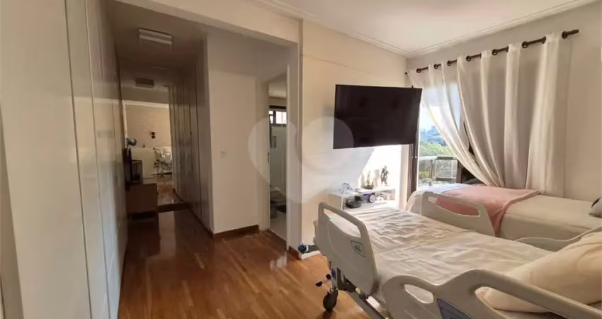 Apartamento com 4 quartos à venda na Rua Corrientes, 68, Lapa, São Paulo