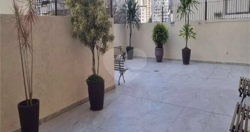 Apartamento com 3 quartos à venda na Rua Rodrigo Cláudio, 215, Aclimação, São Paulo