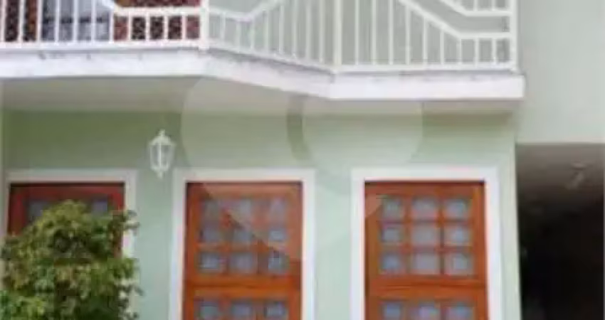 Casa com 3 quartos para alugar na Avenida Senador José Ermírio de Moraes, 1559, Tremembé, São Paulo