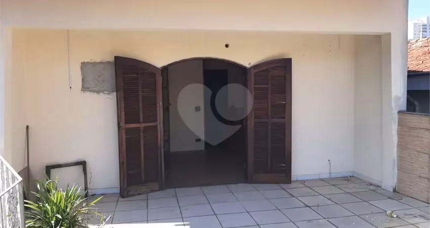 Casa com 3 quartos para alugar na Rua Cazério Lembo, 97, Vila Guarani, São Paulo