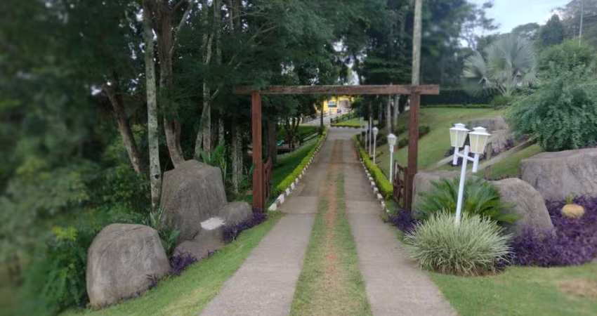 Excelente terreno plano à venda com 228m² - Condomínio Fechado - Cotia/SP
