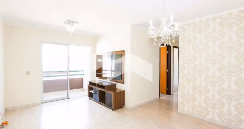 Apartamento com 68 m², 3 quartos sendo 1 suíte para alugar no bairro cajuru.