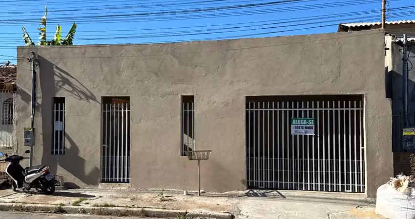 Alugo casa grande no cpa 4 perto da escola dione augusta, em cuiaba-mt