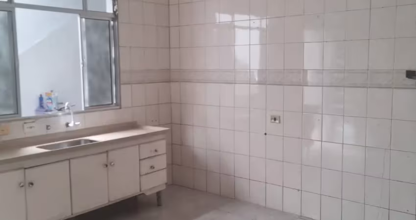 Casa com 2 quartos para alugar na Avenida Ferraz Alvim, Casa Grande, Diadema