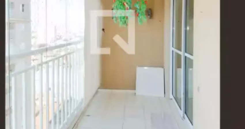 Apartamento com 3 quartos para alugar na Rua Gabriel Vanconcelos, Vila Rosália, Guarulhos