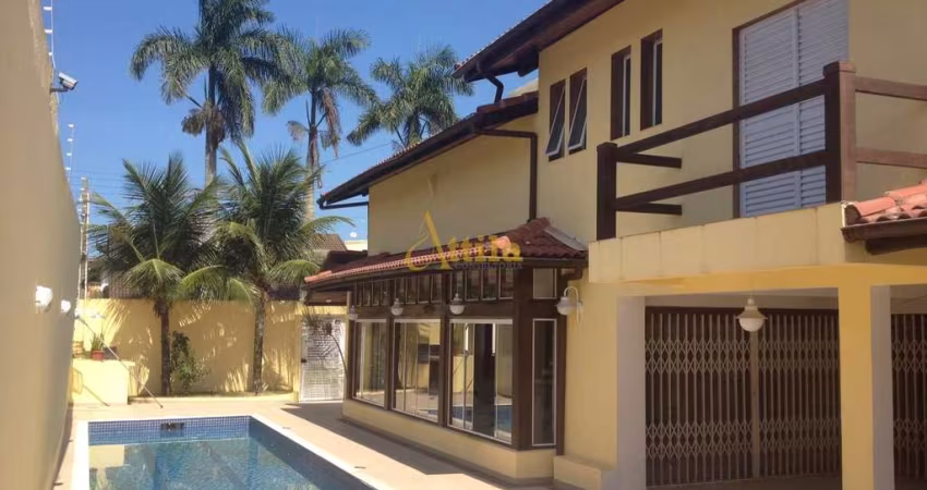 Casa 150mts praia Enseada, 5 dorms., 4 vagas