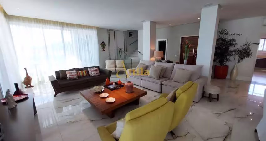 Cobertura 4 suítes, 4 vagas, área de lazer, enseada