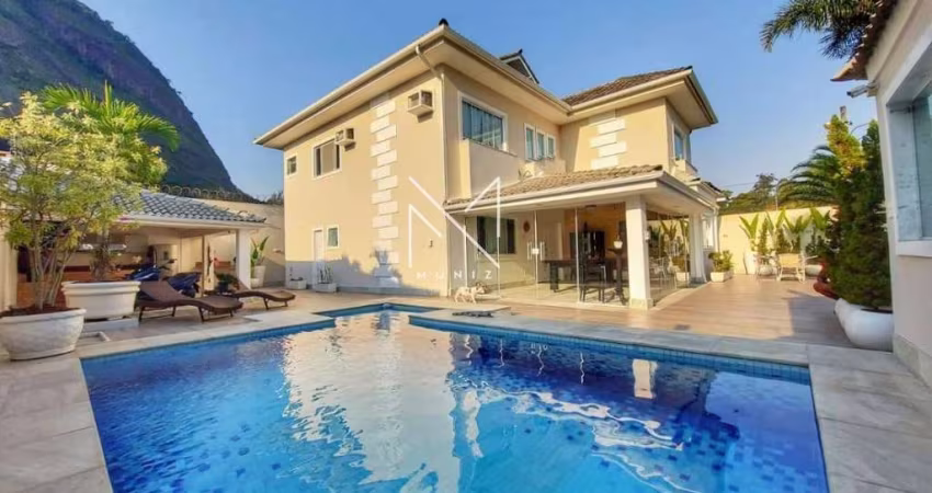 Casa em Vargem Pequena, 5 Quartos Suítes, 500 m², Condomínio Pedra Mar