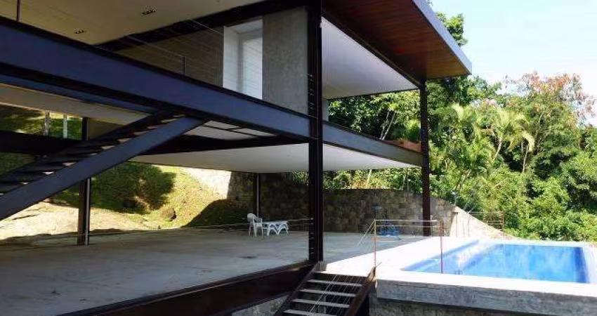 Casa Contemporânea de luxo 4 Suítes em Condomínio Fechado no Itanhangá