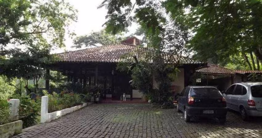 Casa em Jacarepaguá, Anil, 7 Quartos, 3 Suítes, 9.000 m², Condomínio Fechado