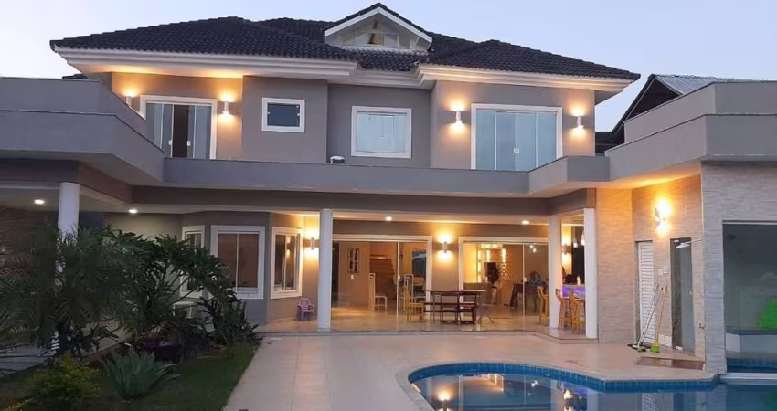 Casa em Vargem Grande, 5 Quartos Suítes, Terreno 504 m2 com 600 m²