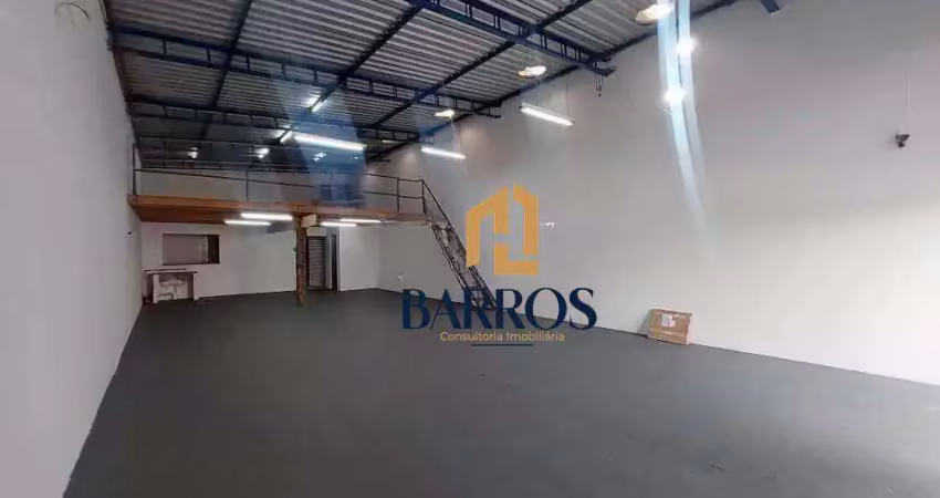 Barracão - 126,00 m² - copa, 02 banheiros, mezanino e pé direito alto.