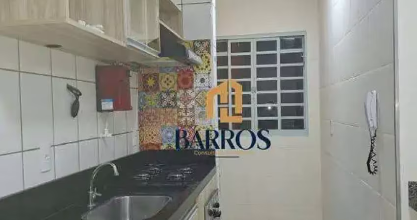 Apartamento a venda reformado térreo com armários / condomínio santa teresa