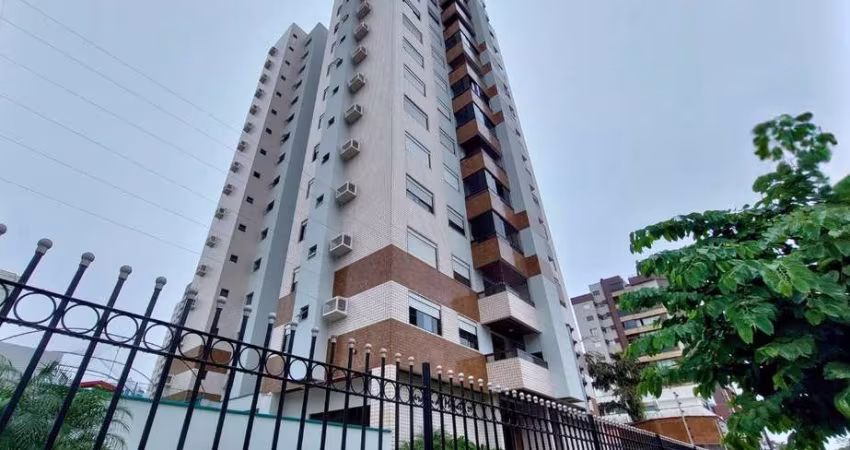 Apartamento com 3 quartos para alugar na Rua Senador Felipe Schmidt, 219, Centro, Joinville
