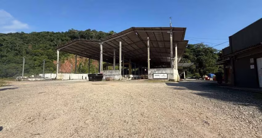 Barracão / Galpão / Depósito para alugar na Rodovia BR-101, 28, Pirabeiraba, Joinville