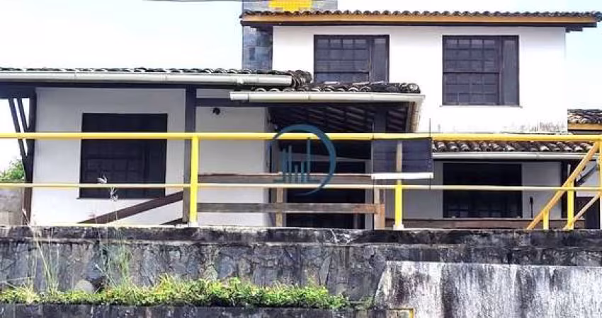Vendo Casa Duplex 5 Quartos, 3 Suítes, 5 Banheiros, Piscina-Stiep