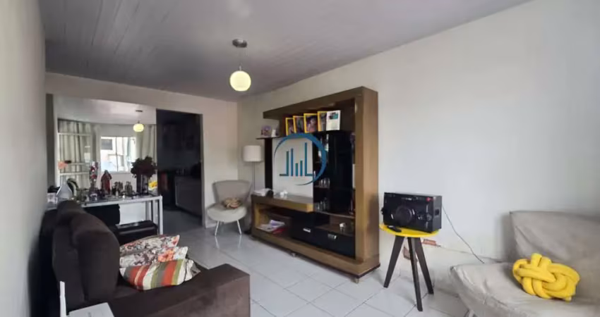 Vende-se casa com 2 quartos e 2 vagas de garagens no condomínio mais viver alagoinhas