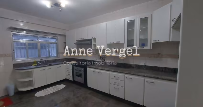 Casa com 3 quartos à venda no Pestana em Osasco 400m2 com 1 vaga de carro, rua paralela a Avenida Pedro Pinho