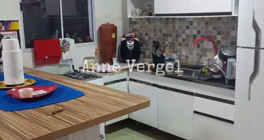 Casa com 2 pavimentos à venda no bairro jardim carapicuíba em carapicuíba com 115m² próximo à estação e terminal carapicuíba