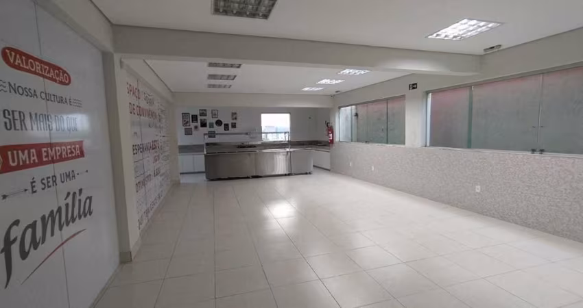 Prédio comercial - 03 andares