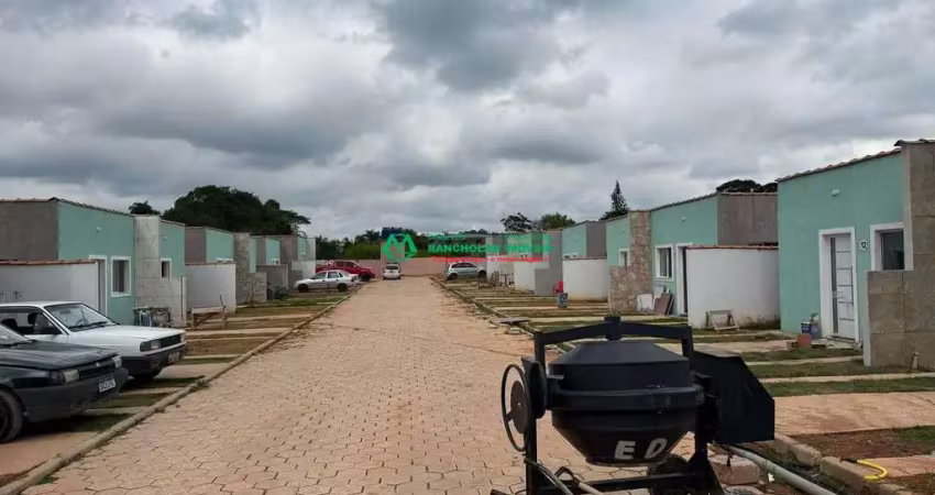 Casa de condomínio para venda em chácara do carmo de 59.00m² com 2 quartos, 1 suite e 2 garagens