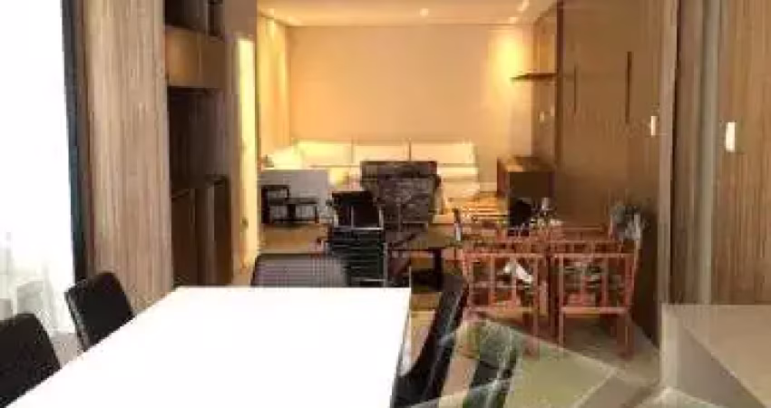 Ubatuba, Centro - Aptos com 180m2 de área útil, com ótima localização.