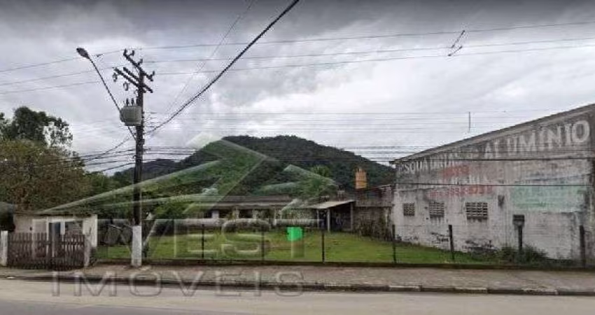 Ubatuba, Mato Dentro - Área com 14.000 m² - 120 metros de testada para Rodovia!