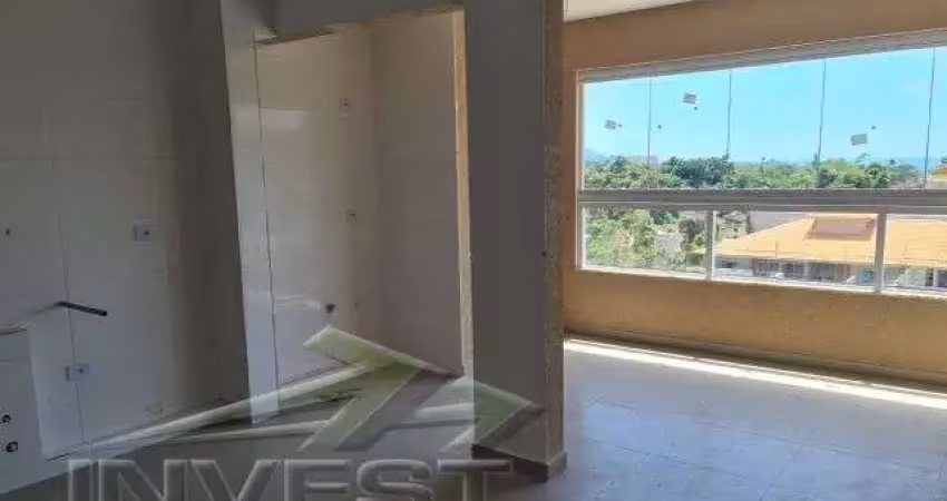 Ubatuba, Praia das Toninhas - Apartamento  cobertura duplex, 2 dormitórios sendo 01 suíte a 300 metros do mar.