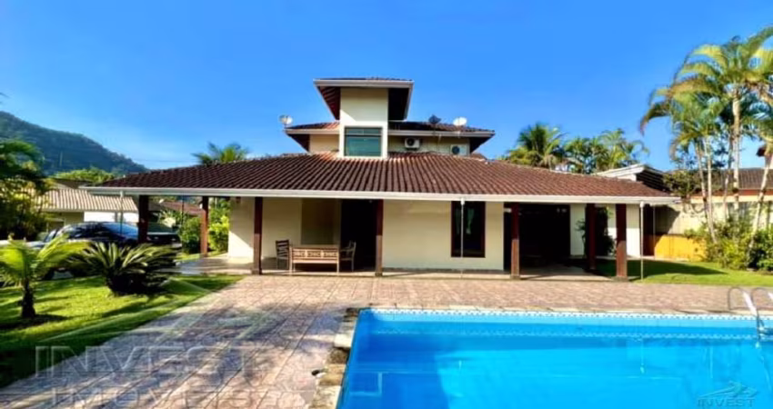 Ubatuba, Horto- Belíssima casa com 02 terrenos e área de lazer.