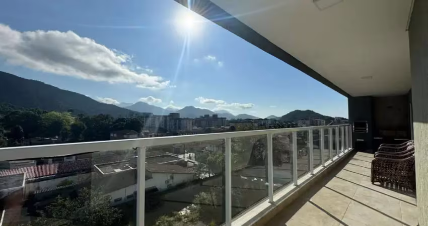 Ubatuba, centro- belíssimo apartamento de 3 dormitórios, sendo 2 suítes, em condomínio tranquilo e aconchegante!