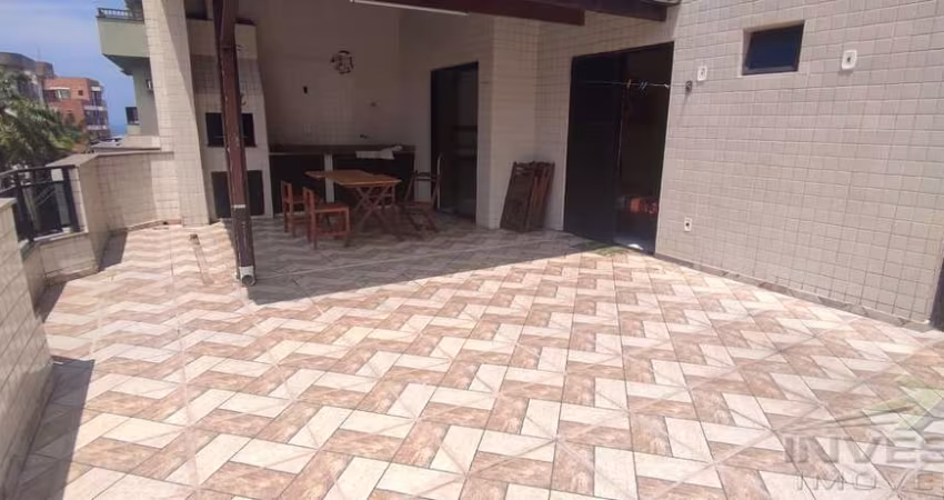 Ubatuba - Praia Grande Cobertura Duplex à 100 metros da praia c/ 150m2, Ótima Localização, 2 lances de escada