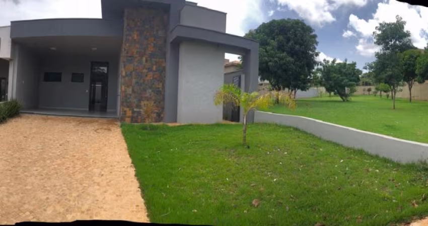 CASA TÉRREA 3 SUÍTES - CONDOMÍNIO VILA ROMANA 1