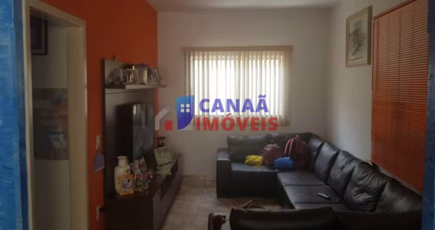 Casa 3 quartos b. jardim américa próximo ao Bahamas - av. Vinícius de Moraes