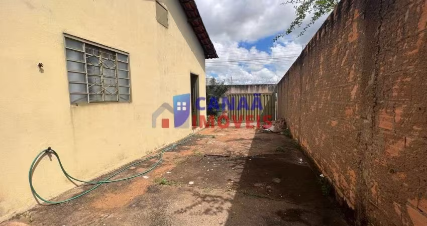 Casa à venda, em avenida comercial - terreno 15x20