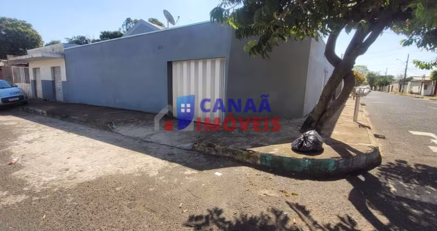 Imóvel de esquina bairro planalto c/ 2 casas e 1 cômodo comercial