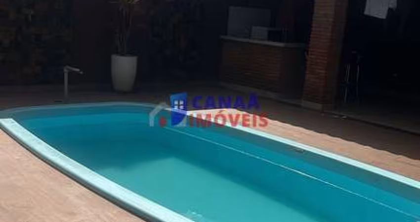 Casa com 3 quartos à venda em São Jorge, Uberlândia 