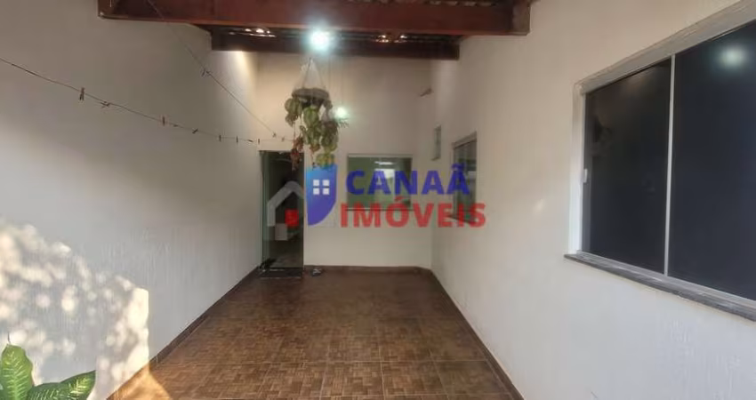 Casa 2 quartos proximo bretas av. seme simão