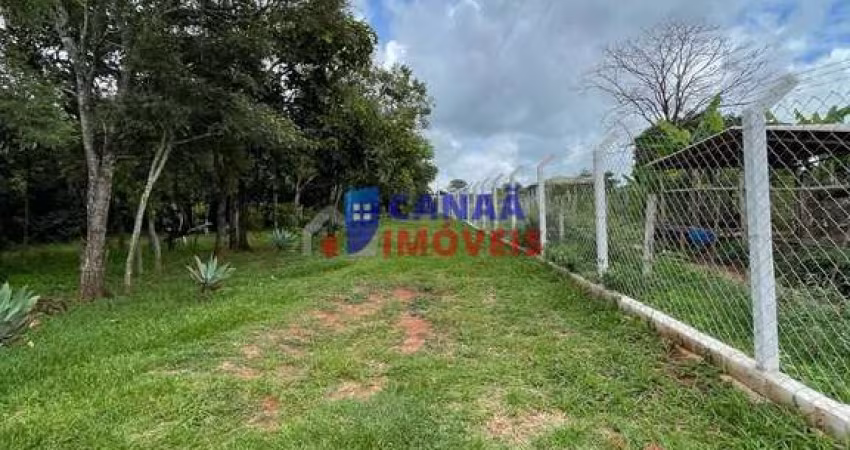 Chácara á venda - Chácaras Douradinho