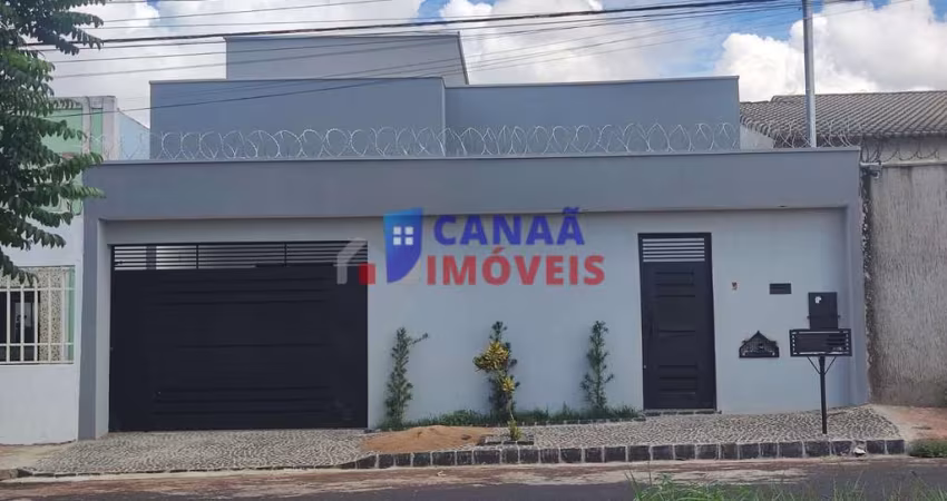 Jóia do Jardim América: casa  nova 3/4 sendo um suite com closet