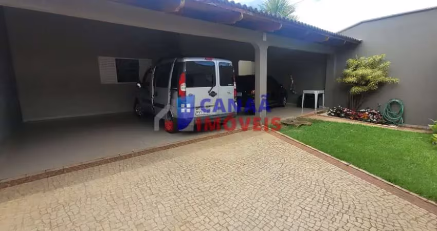 Casa 2 quartos lote 300m² bairro oswaldo rezende