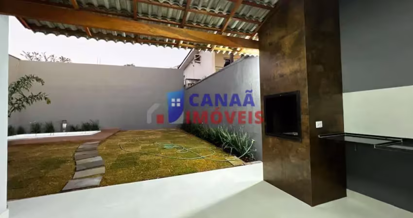 Casa 3 quartos 1 suíte c/ piscina aquecidade lote 300m² bairro martins