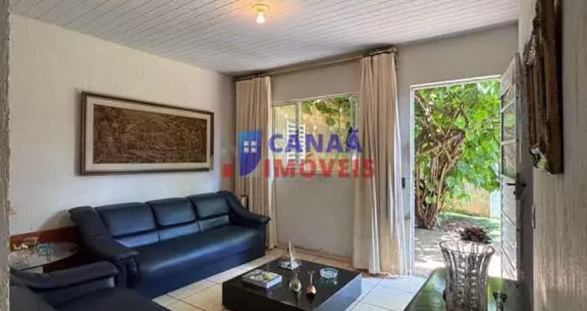 Casa com 2 quartos à venda no Residencial Pequis, Uberlândia 