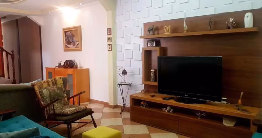 Sobrado para Venda em Suzano, Vila Figueira, 3 dormitórios, 1 suíte, 3 banheiros, 2 vagas