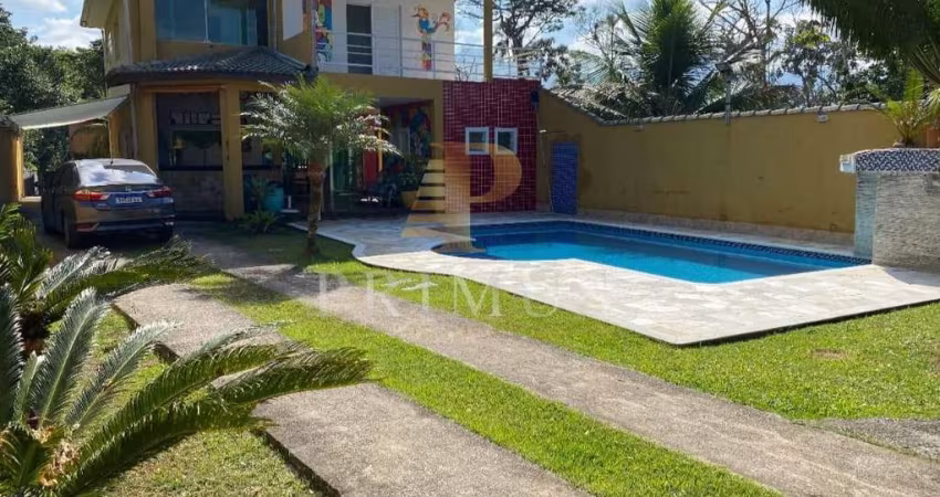 Sobrado para Venda em Bertioga, Boraceia, 5 dormitórios, 1 suíte, 2 banheiros, 7 vagas