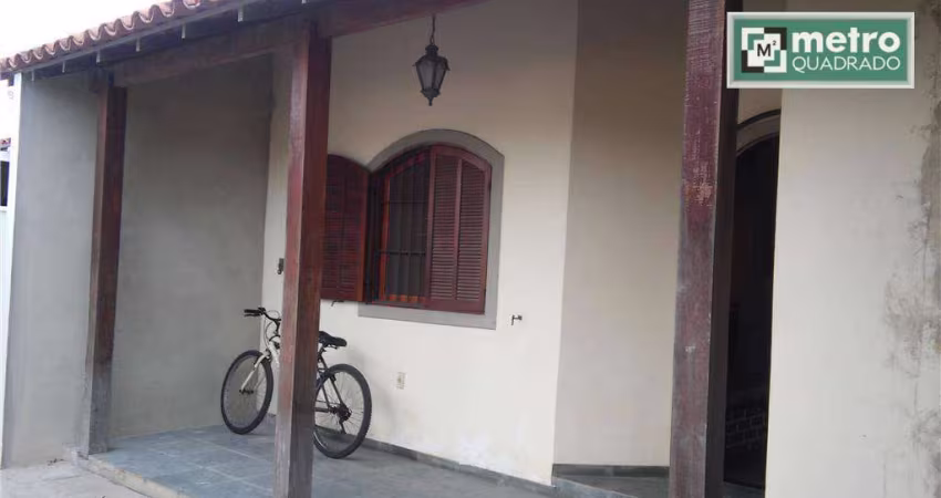 Casa Linear em Condomínio, Extensão do Bosque!!
